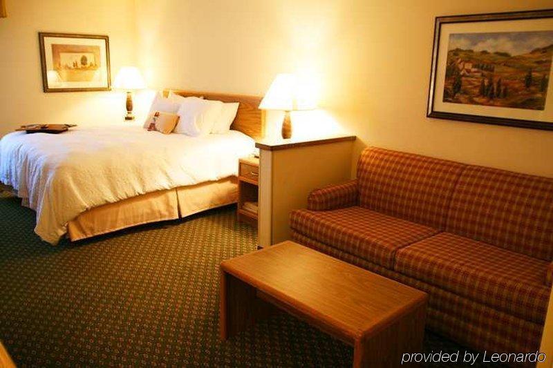 Countryside Inn Jackson Room photo