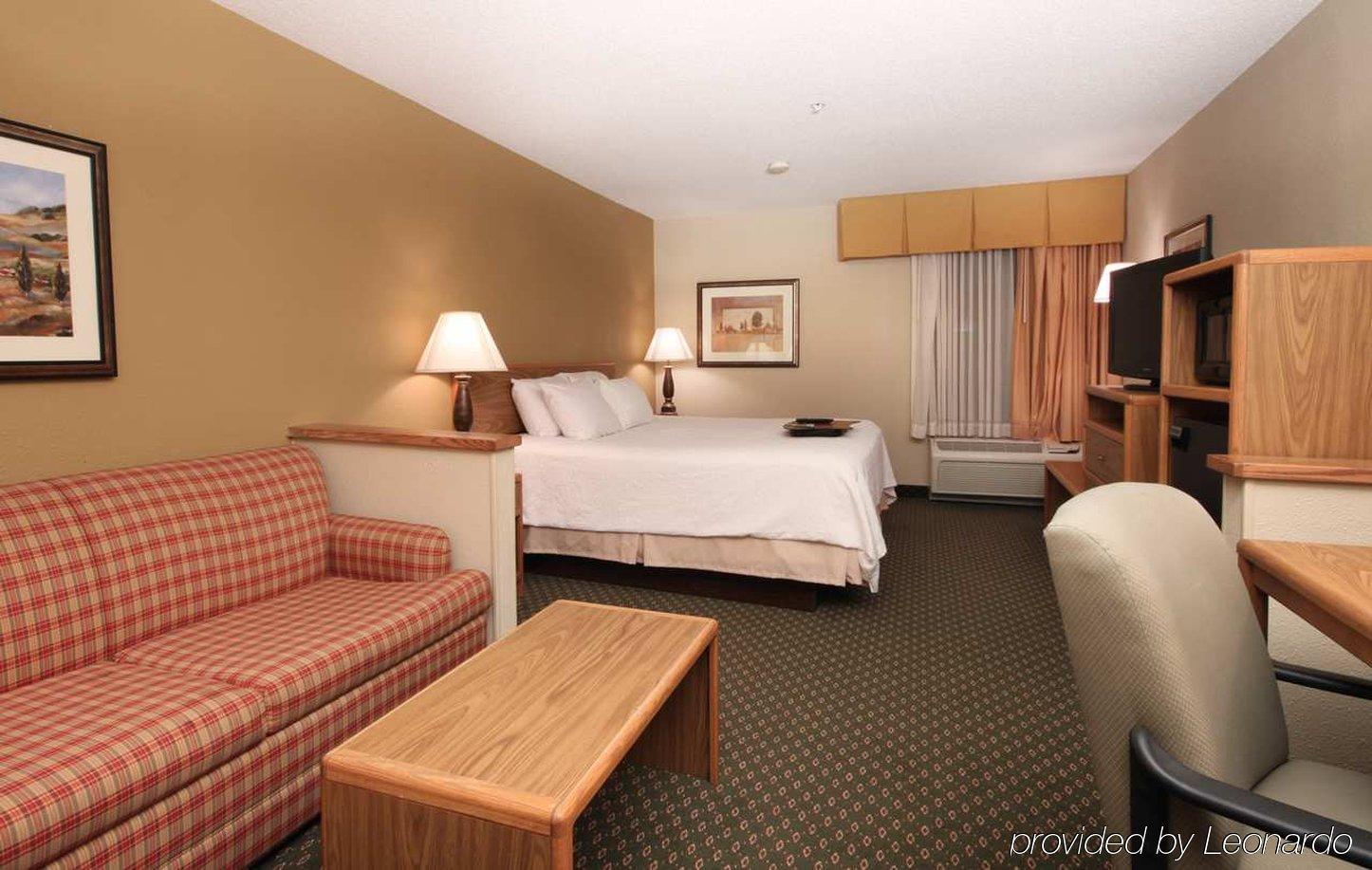 Countryside Inn Jackson Room photo